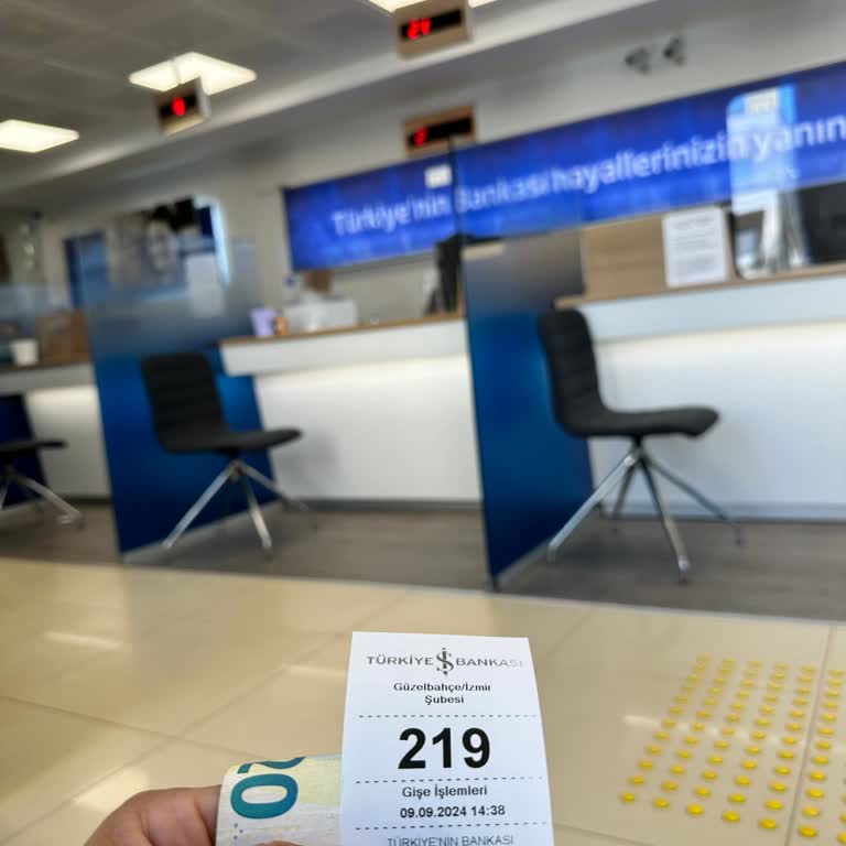 İş Bankası Güzelbahçe Şubesi Sıra İlerlemiyor