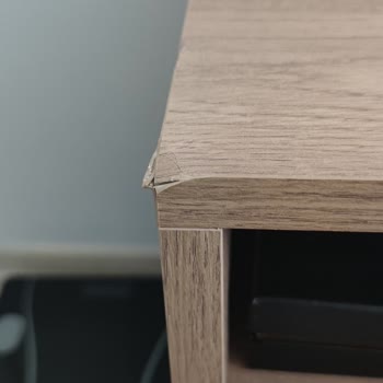 Enza Home Dolap Kapağı Üzerime Düştü