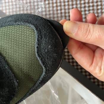 New Balance Sportschuhe vorne aufgerissen nach nur wenigen Tagen Nutzung, Umtausch abgelehnt