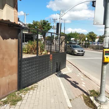 Gebze Belediyesi Okul Önünde Tehlike Yaratan Garaj Girişi