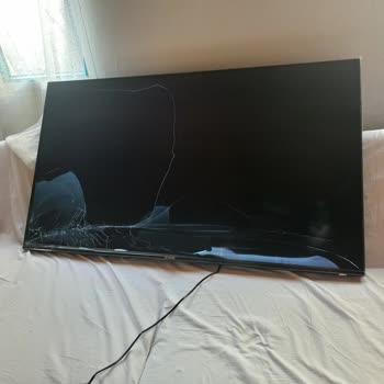 A101'den Aldığımız Televizyonun Kırık Çıkması Ve İade Sorunu!