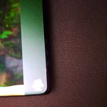 General Mobile GM Phoenix 5G AMOLED Yanığı