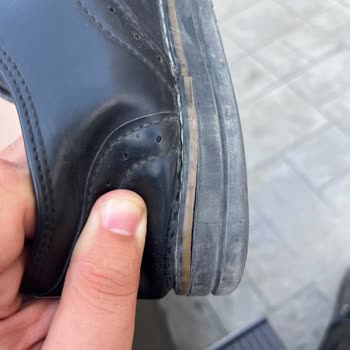 FLO Ayakkabı Mağazasından Aldığım Ürün 4 Ayda Kullanılamaz Hale Geldi