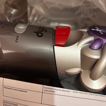 Dyson V8, 2 Kere Servise Alınıp Tamir Görmeden Geri Gönderildi!