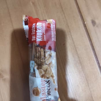 Gold Harvest Kuruyemiş Kuruyemiş Paketinden Plastik Parça Çıktı: Sağlık Tehlikesi!