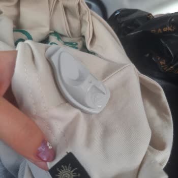 DeFacto Fatura Gelmedi, Etiket Değiştirildi Ve Alarm Çıkarılmamış