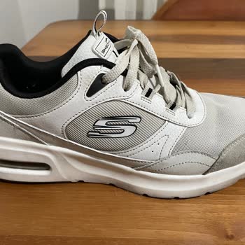 Skechers Ürünün Arkasında Durmuyor