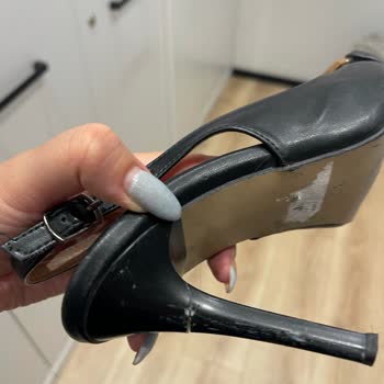 Nine West Topuğu Kırılan Ayakkabıyı Kabul Etmiyor