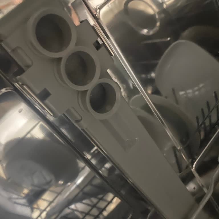 Bosch Bulaşık Makinesi Fıskiye Borusu Yerinden Çıktı.