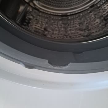 LG Garantili Olmasına Rağmen Körük Ücreti 2900 TL Parça Ücreti İsteniyor.