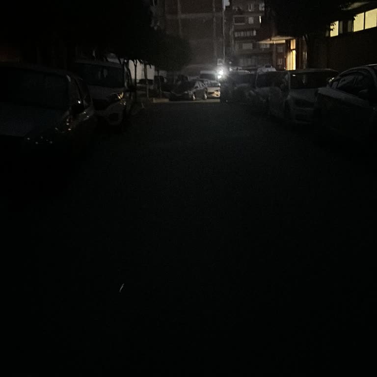 Esenler Belediyesi Sokak Işıkları Yanmıyor