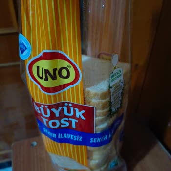 UNO Tost Ekmeği Büyük Değil, Küçük Bile Değil