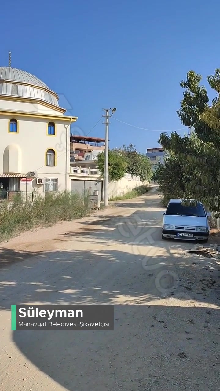 Manavgat Belediyesi Taşağıl Aşağı Cami Altındaki Yol Asfalt Çalışması İstiyoruz! videonun kapak resmi