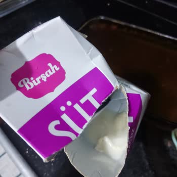 A101 Sütler Böyle Bozuk Çıktı