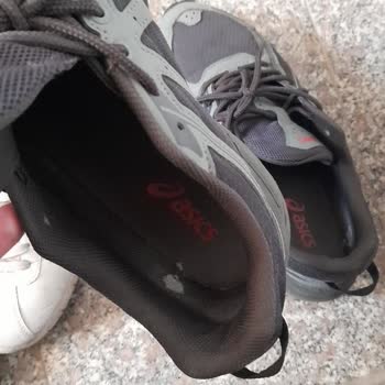 Asics Ürününün Arkasında Durmalı.
