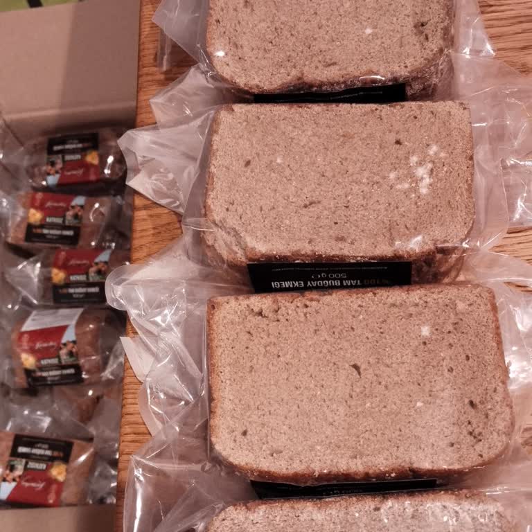 Kersendüz'den Aldığım Ekmekler Küflü Ve Bayat Çıktı