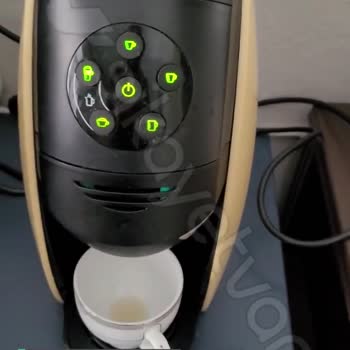 Nescafe Ne Kahve Ne Su Geliyor!