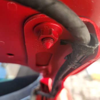 Sıfır Seat Arona Araç Kaput Sök Tak Cıktı Ve Arkasında Duran Yok