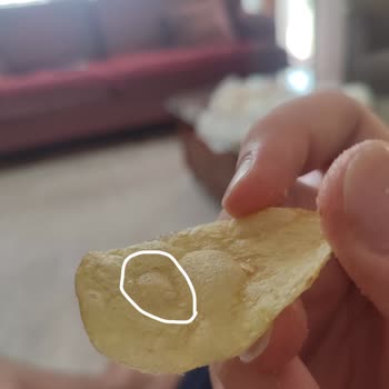 Lays Cipsten Kıl Çıktı
