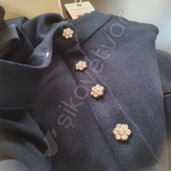 Mry Tekstil Aldığım Elbisenin Kol Düğmeleri Yok