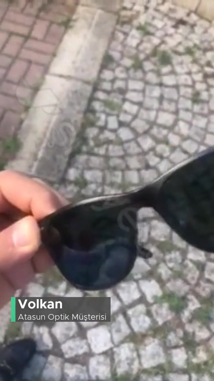 Atasun Optik Numaralı Güneş Gözlüğü Camları Kılcal Çatlaklar Oluştu! videonun kapak resmi