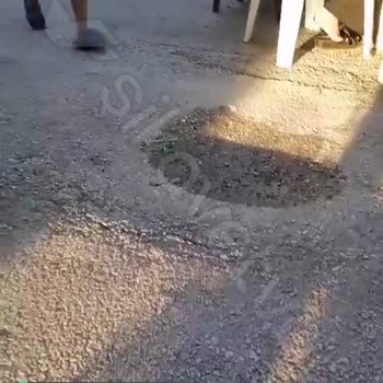 Karayolları Genel Müdürlüğü Sokağın Ortasında Kocaman Bir Çukur Var!