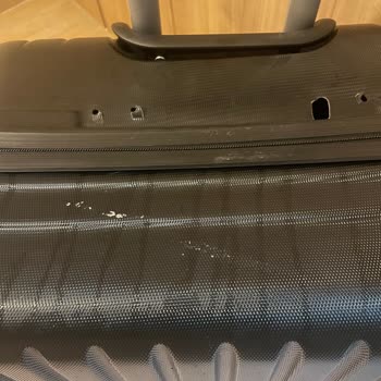 THY Uçuşunda Valizim Kırıldı Ve Üzerine Pekmez Döküldü