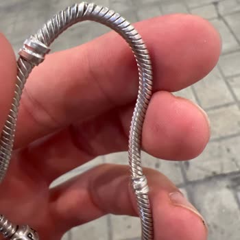 Pandora Mücevher Hediye Gelen Ürünün Kalitesizliği Ve Mağaza İlgisizliği