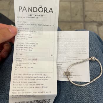 Pandora Mücevher Hediye Gelen Ürünün Kalitesizliği Ve Mağaza İlgisizliği