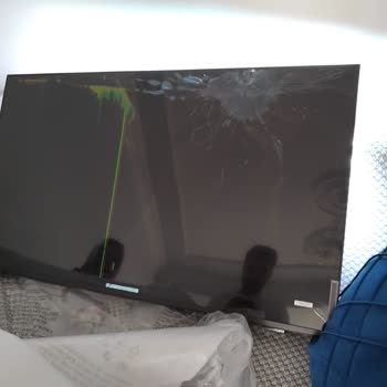 PHILIPS TV Philips Marka Televizyon Kırık Çıkması Marmara Forum Media Markt