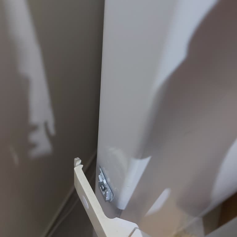 Uğur Soğutma Ued Kapı Kolu Kırıldı!