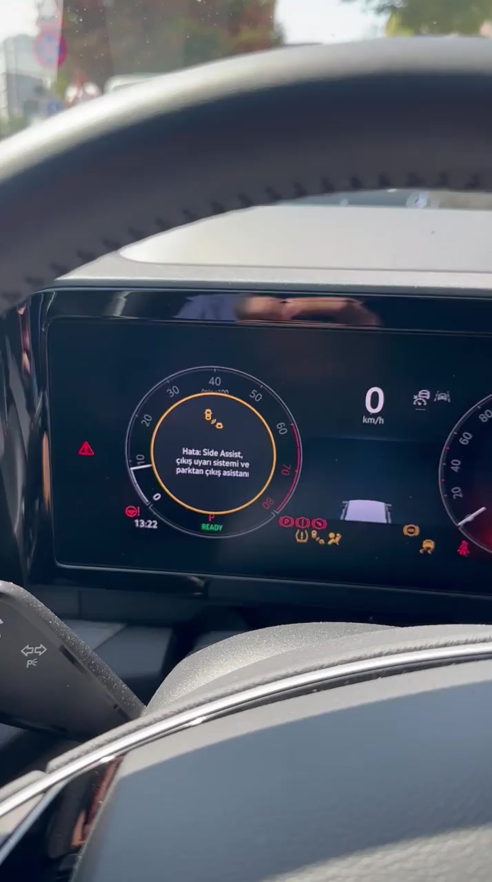 Skoda Kodiaq Suddenly Shifts to Park While Driving and Puts My Safety at Risk video cover