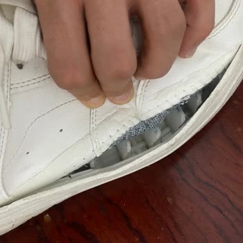 Bershka Ayakkabı 3. Günde Yanından Açıldı