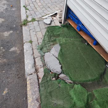 İstanbul Büyükşehir Belediyesi Kırık Rögar Kapağı