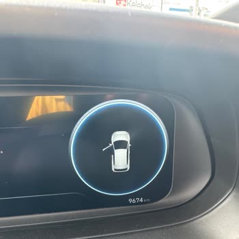 Hyundai Bayon Aracımın Sağ Arka Camı Bozulması Ve Çözümün Olmaması