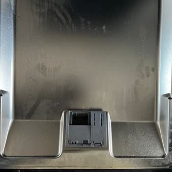 Siemens Bulaşık Makinesinde Pas Sorunu Ve İlgisizlik