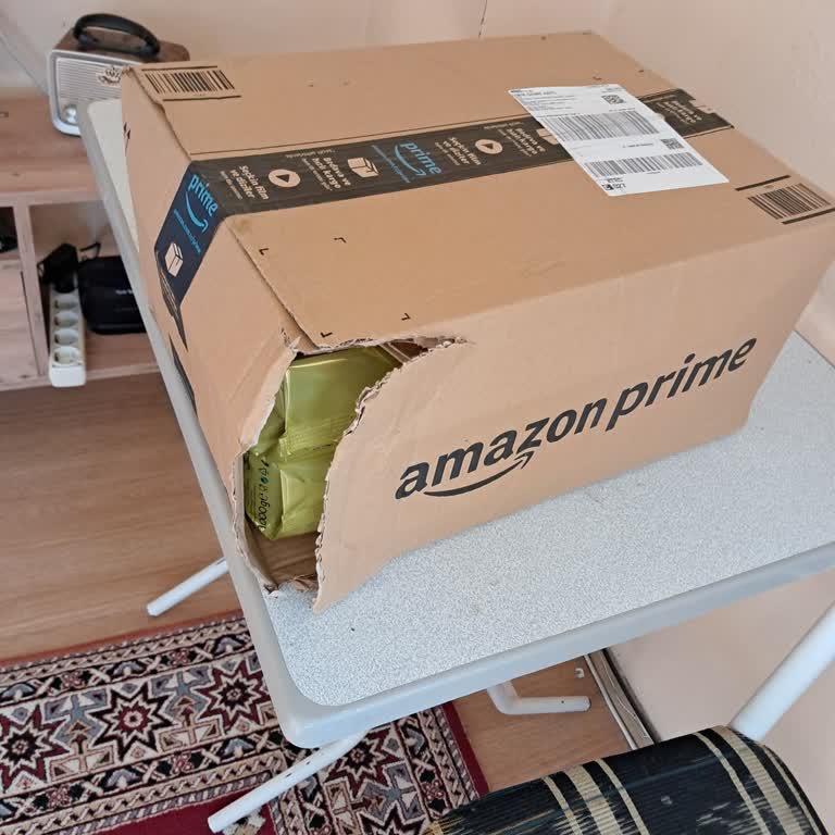 Amazon Yanlış Teslimat: Kargo Berbere Bırakıldı