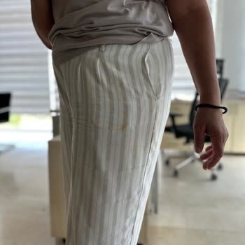 Dikkat! Madame Coco Turuncu Poşet Kıyafetlerinizi Boyar