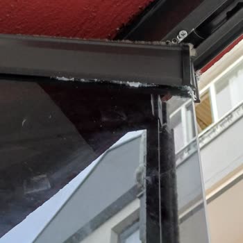 Albert Genau Cam Balkon Montajında Yaşanan Sorunlar Ve Eksiklikler