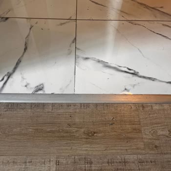 PHILIPS Ev Aletleri Philips Robot Süpürgem Pis Bırakıyor