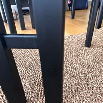 Kargılı Mobilya'dan Aldığımız Sandalyeler Hasarlı Geldi Ve Müşteri Hizmeti Yetersiz