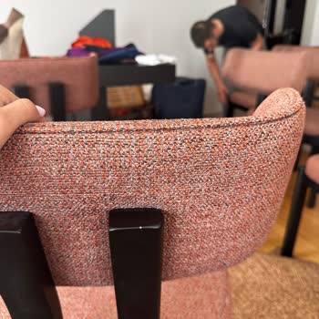 Kargılı Mobilya'dan Aldığımız Sandalyeler Hasarlı Geldi Ve Müşteri Hizmeti Yetersiz