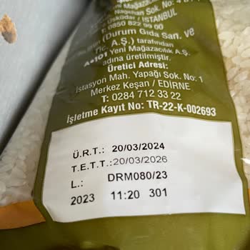 A101 Ovadan Marka Pirinç İçerisinde Böcekler Saltanat Kurmuş