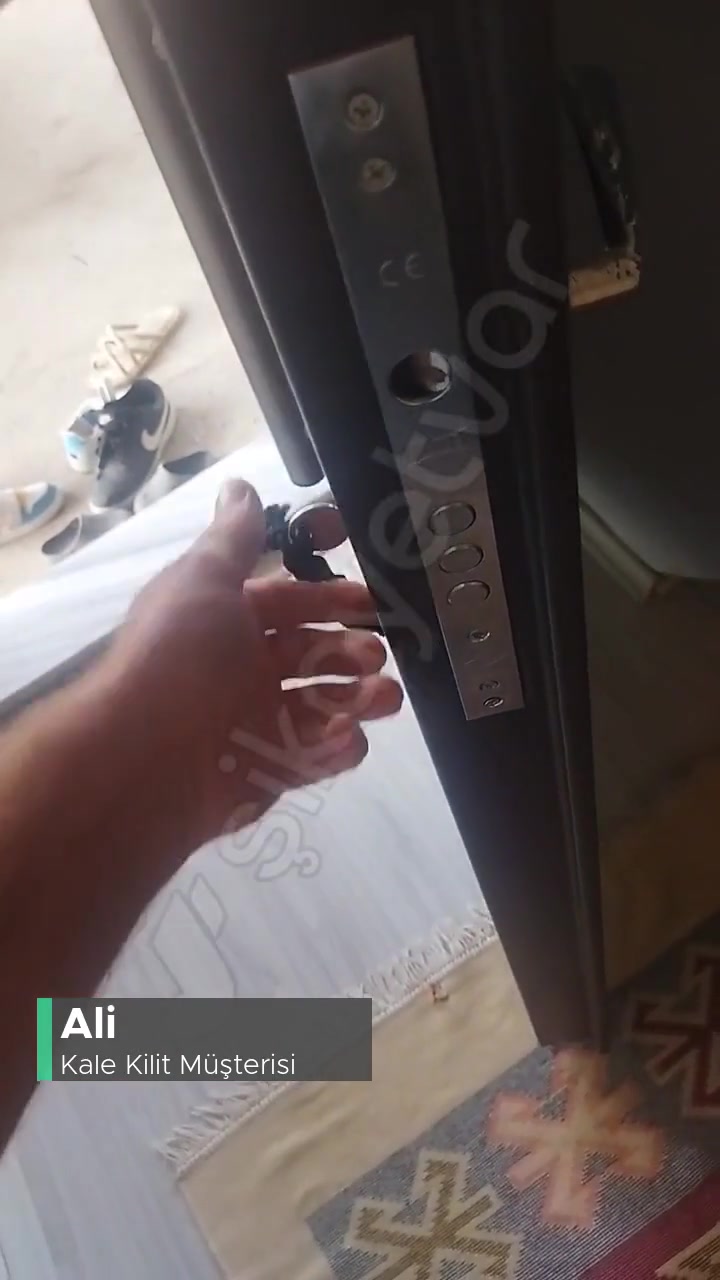 Çelik Kapı Kale Kilit Dili Bozuldu! videonun kapak resmi