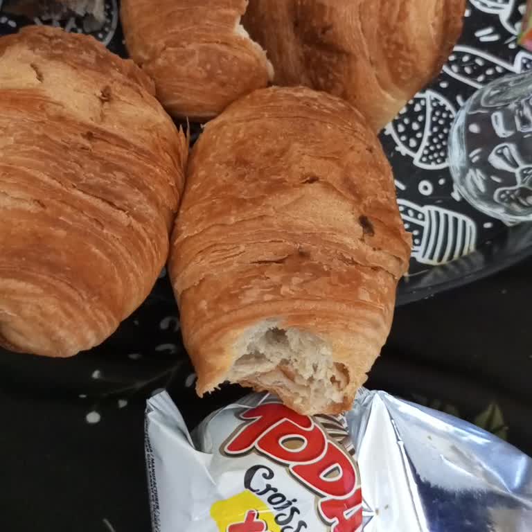 Elvan Gıda Marketten Alınan Kruvasanın Kalitesi