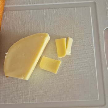 Muratbey Ekşimiz Acı Kaşar