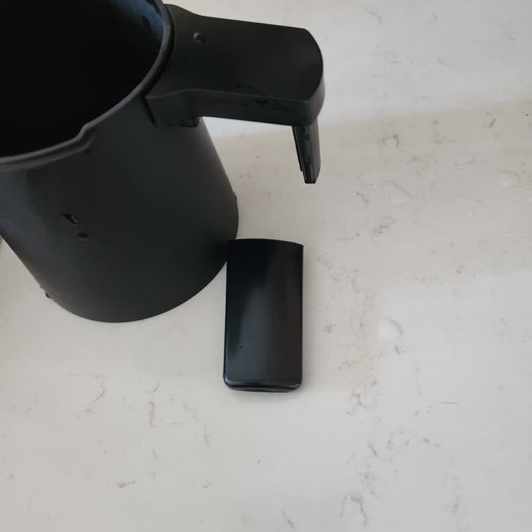 Grundig Türk Kahvesi Makinesinin Kulpu Kırıldı!