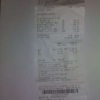 Migros Yenibosna Kasiyerin Fişi Vermeyip Çöpe Atmaya Çalışması