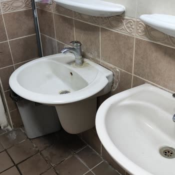 Erciyes Üniversitesi Hastaneleri Erciyes Üniversitesi Tıp Fakültesi Hastanesinin Temizliği?