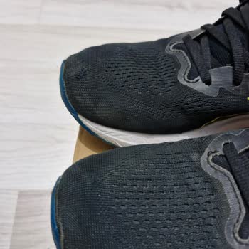 Asics Marka Ayakkabı İki Ayda Delindi